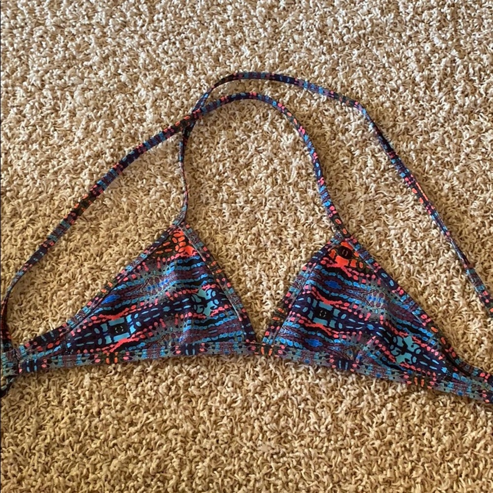 JOLYN TRIANGLE TOP